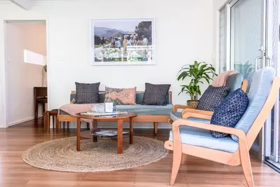 Image de Mid-Century Modern Retro Beach House