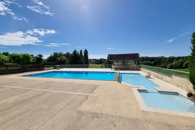Image de Appartement - Saint Génies- 4 pers - Piscine