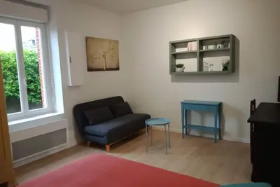 Image de Petit appartement calme et confortable proche de la mer
