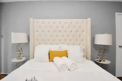 Image de Maroon Double Suites