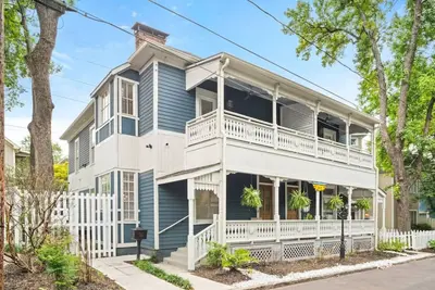 Image de Historic Craftsman Walking Distance Best of Atl