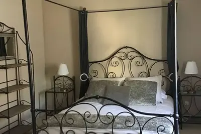 Image de Maison de charme dans un village de caractère en Val de Loire