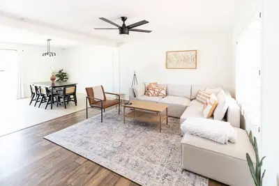 King Bed | Pool | Cabana | Hot Tub | Grill