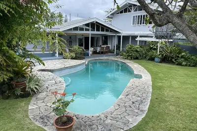 Image de 'Star of Hawaii' - Piscine, Disponible 11 / 19-11 / 25 et 12 / 2-12 / 27. 3 maisons Ă la plage