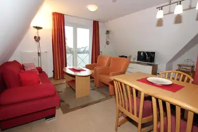 Image de Rdh-2. 03, 6 pers. , approx. 55 sqm - Seepark Burhave / thatched roof house 2