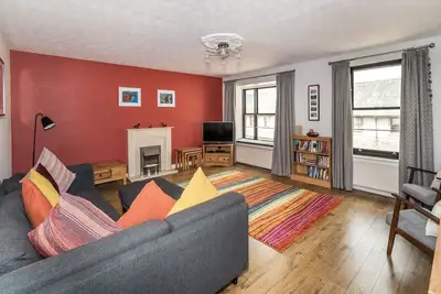 Alban Rise -  a maisonette that sleeps 5 guests  in 3 bedrooms