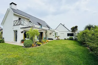 Image de Maison lumineuse avec jardin à 200m de la mer