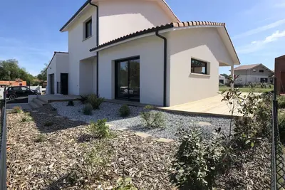 Image de Magnifique villa à 10min des plages!