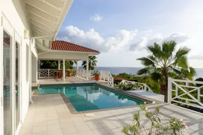 Image de Villa Happy View with 180 degree sea view.
