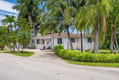 Image de 5|Walk to Beach, Golf Course & Downtown Hollywood|Short & Long Stay