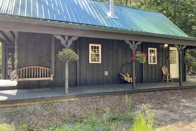 Image de Fairy Hollow Adirondack Cabin