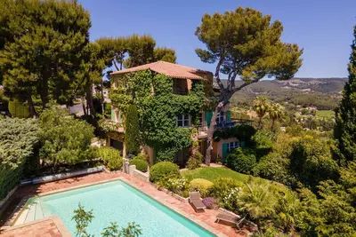 Image de Villa à Cassis avec vue mer et piscine