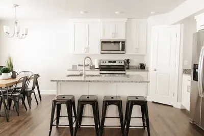 Image de New Townhome - Bear Lake - Garden City - 7 Beds