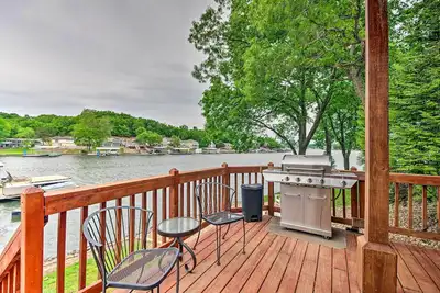Image de Waterfront Lake Ozark Home w/ Decks, Fire Pit