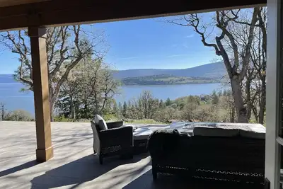 Image de Stunning views and minutes from Running Y Ranch Resort golf course!