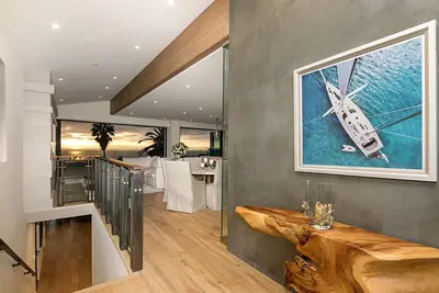 Epic Ocean View and Cozy