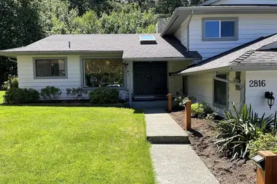 Image de Quiet, Cozy 3 bedroom, 2 bathroom home.