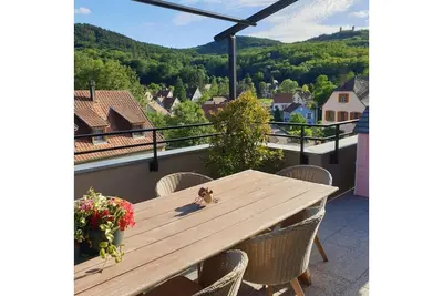 Image de Appart familial 94m2 terrasse 60m2 vue panoramique
