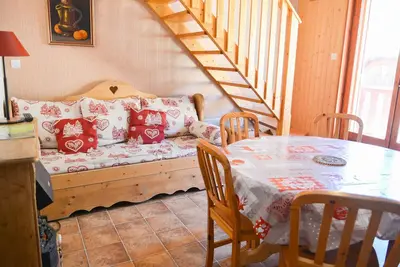 Image de Charmant 2p cabine + mezzanine, 6 pers, exposé Ouest à Valloire, près du centre et des commodités