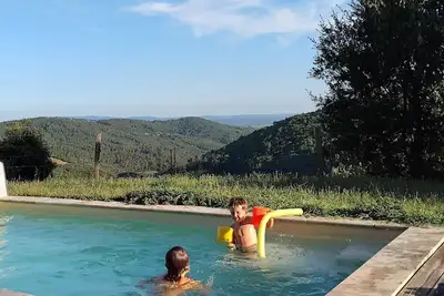 Image de Pretty house in southern Ardèche with view, in Cévennes hamlet