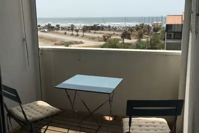 Image de Appartement F2 entre Palavas les Flots et Carnon Plage. Accès piéton à la plage