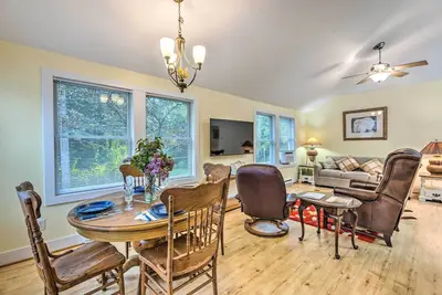 Image de Charming Retreat Near Downtown Frankfort & Beaches