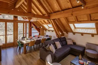 Chalet Triplex 12 Pers. , Luxe, Exposé Sud-Est, Proche Pistes, Animaux Acceptés