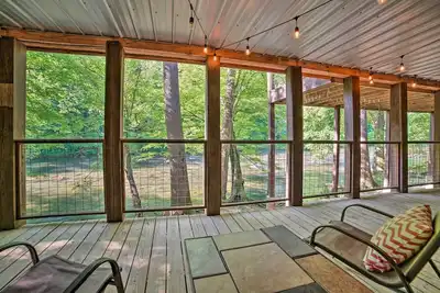 Image de Crystal River Cabin w\/ Scenic View & Fire Pit