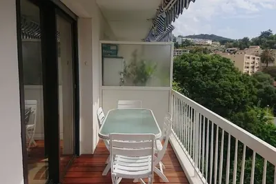 Image de Superbe 70 m² avec Balcon, a 8 mn de la plage!