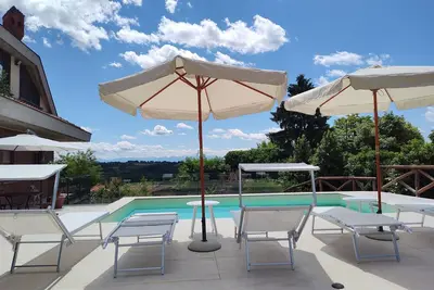 Image de Exclusive villa with pool in the Roero countryside