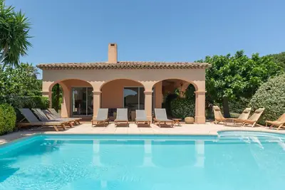 Image de Villa Nikki Résumé:<br>L