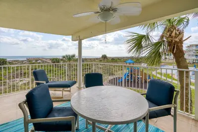Image de Condo Ocean Front avec 3 chambres 2 salles de bains 2203