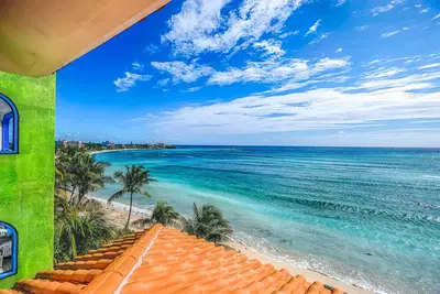 Image de Oceanfront Penthouse w. Big Balcony * Ac * Wifi