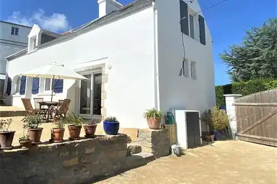 Image de Kersaint-Landunvez, jolie maison à 300 mètres de l'eau.