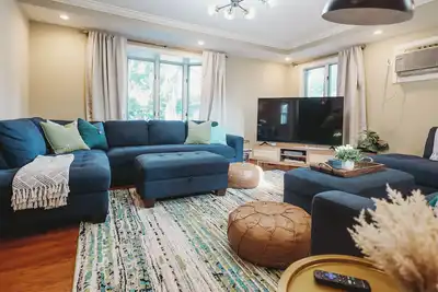 Image de Large Groups Unite | Coffee Bar | Game Room 4 Kids & Adults