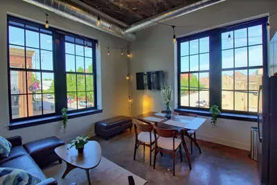 Image de Ultramodern 2br Corner Loft w/Designer Features