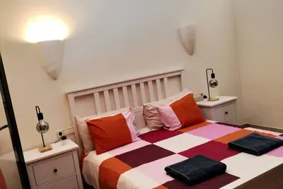 Image de Villa de luxe avec piscine privée piscine chauffée libre et Jardin, wifi gratuit