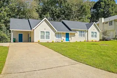 Image de Modern and Stylish 4br Home w/ All the Latest Tech