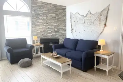 Image de Third floor condo with ocean views