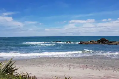 Rustic Beach Front Cottage Charleston Nz