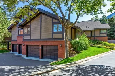 Image de Convenient Mountain Retreat at the Canyon Racquet Club