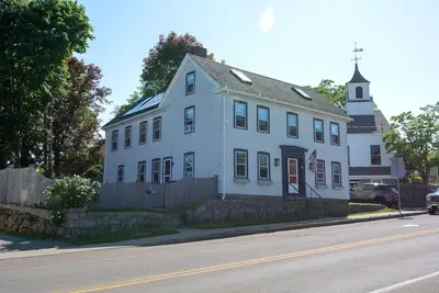 Image de Relaxing Rivers Edge Main Street Retreat
