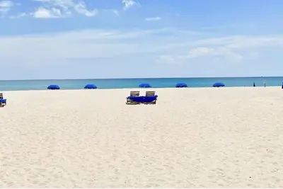 Image de Directement sur la plage! Singer Island Penthouse (23e étage)