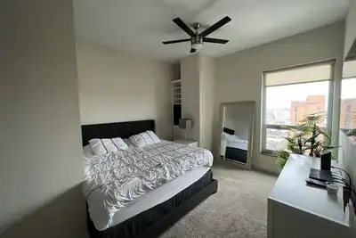 Image de Luxury galleria high rise!