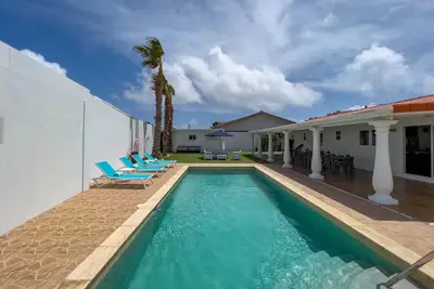 *New* 5br Villa w\/ PrivatePool & Amazing Location