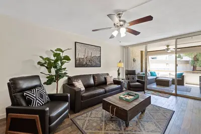 Image de 2bd, 2ba, Old Town, Pet Friendly, Pool, Balcony