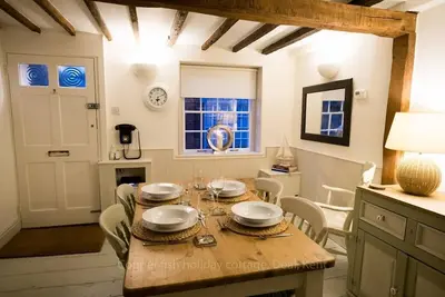 Image de Delightful, listed former fisherman's cottage in the heart of Deal