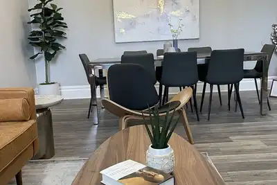 Image de The Falls House - Luxury Modern 3 Bedrooms Apt