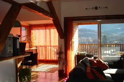 Image de Jausiers. A louer appartement de charme T3 sous les toits