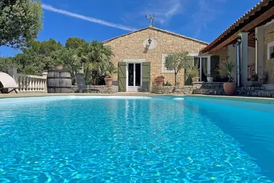 Image de Charmante maison avec piano et piscine privée